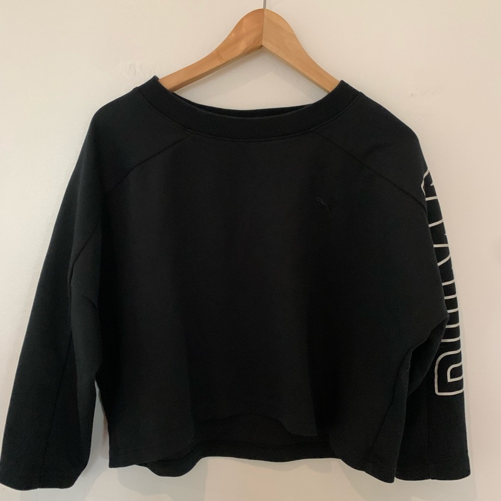 Cropped Puma sweatshirt🖤